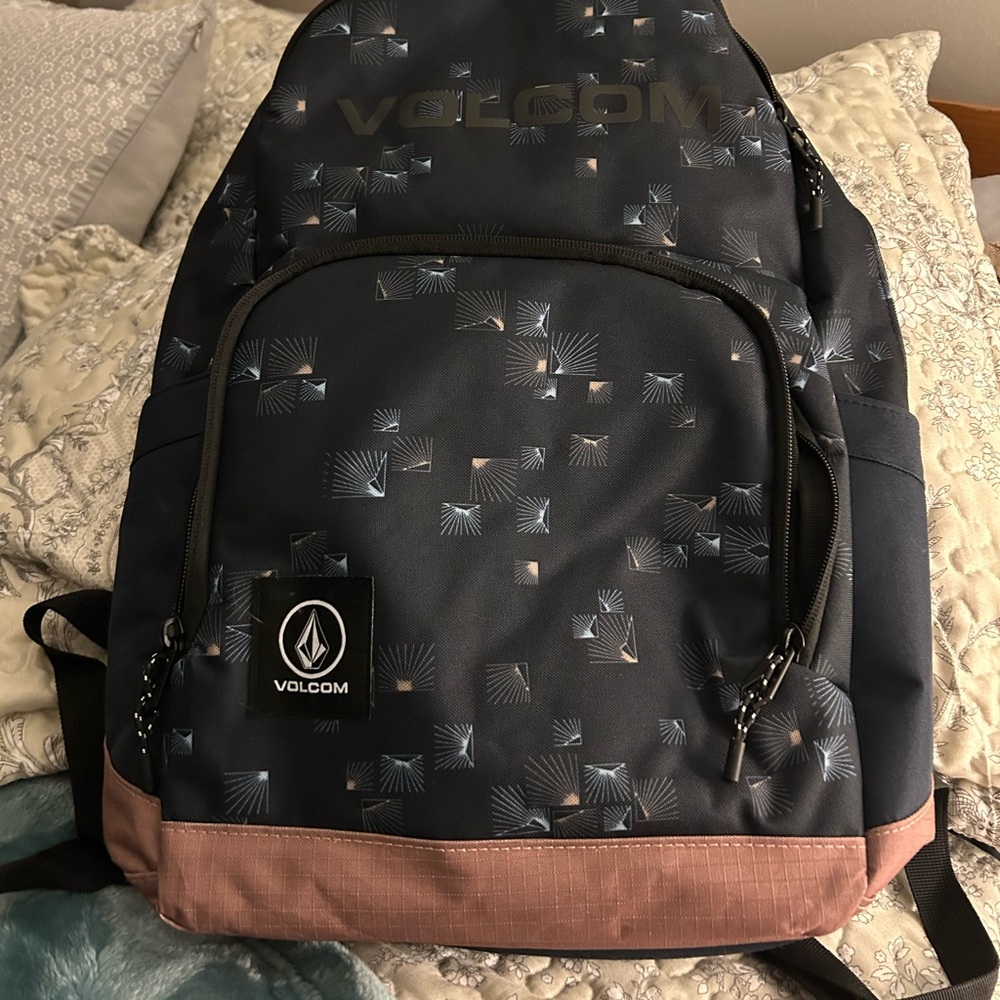 VOLCOM BACKPACK